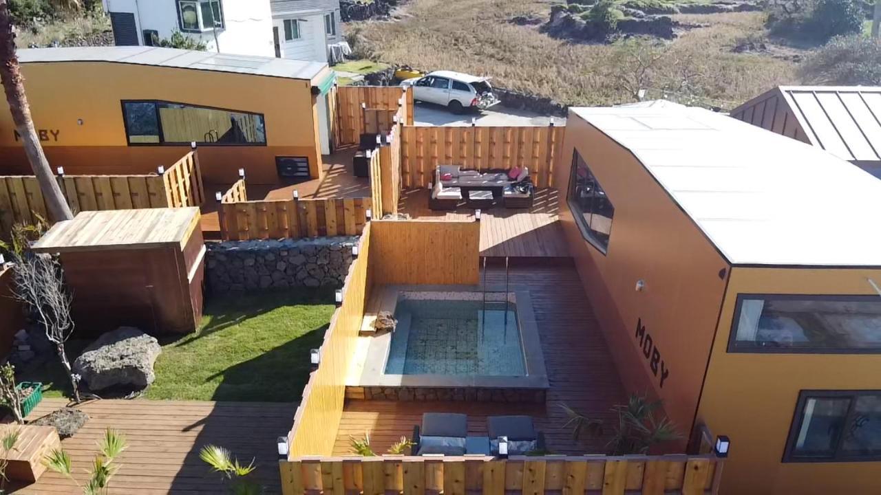 Morning Beach Pension Чеджу Екстериор снимка