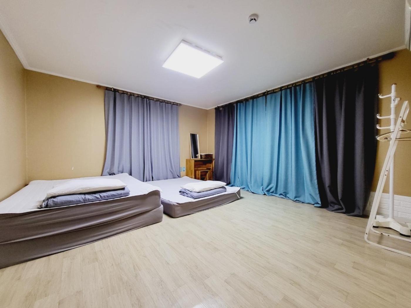 Morning Beach Pension Чеджу Екстериор снимка